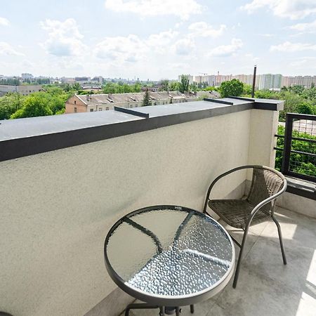 Petrovdom 5-25 In Cozy Apartment In Residential Complex "Beresteiskyi" Kiev Luaran gambar